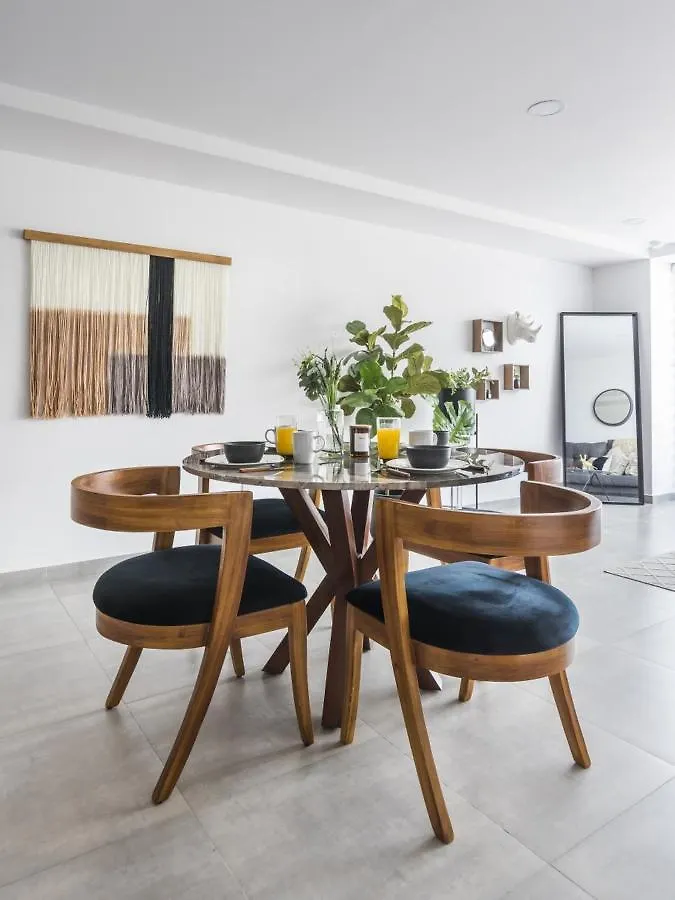 Central Balbuena Apartments Гвадалахара