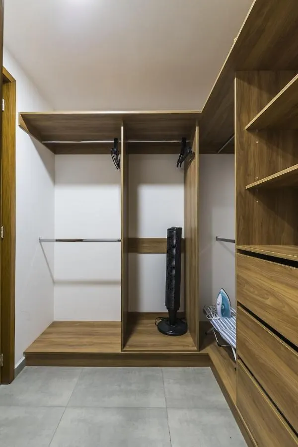 Central Balbuena Apartments Гвадалахара 0*,